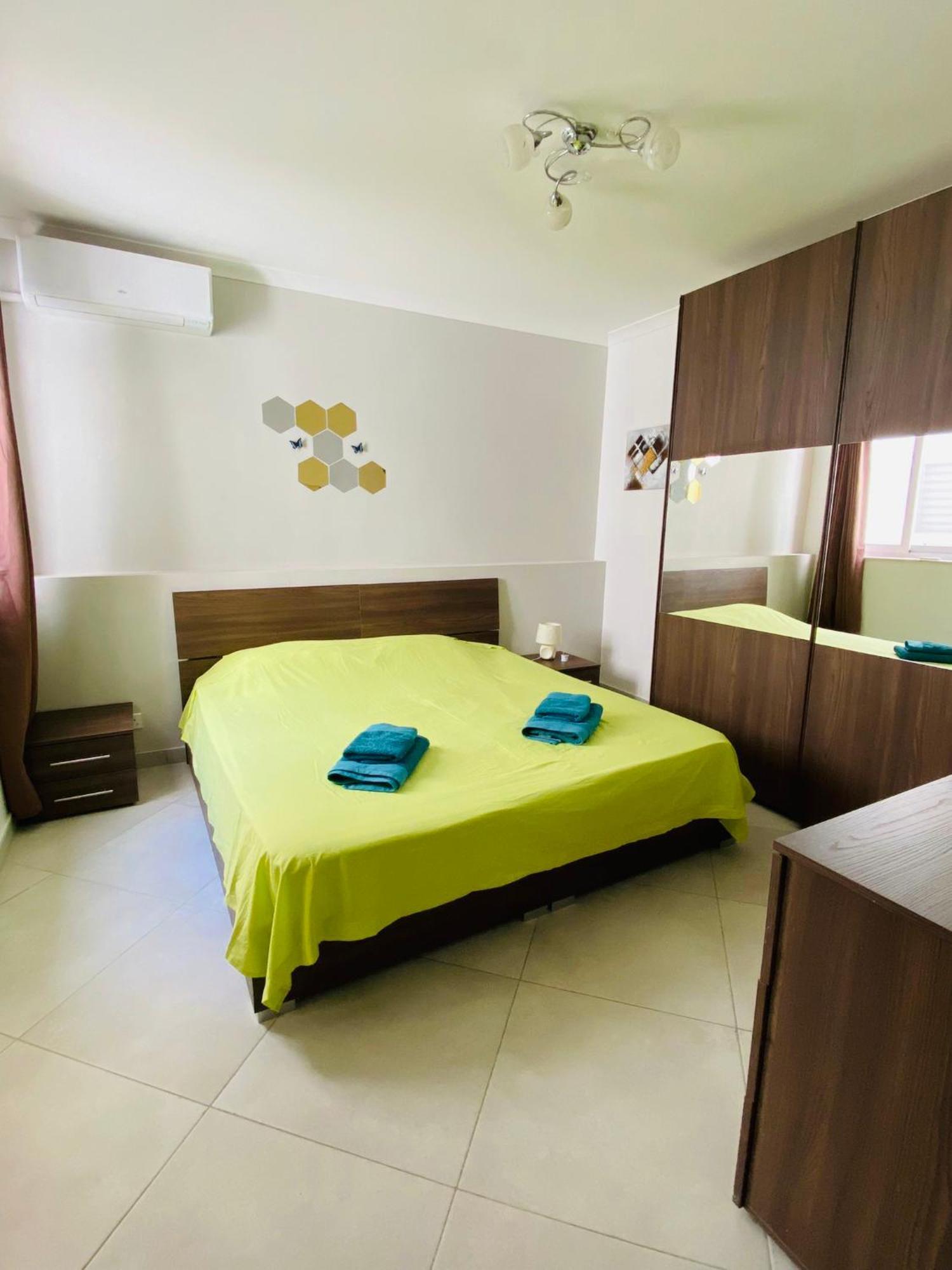 Mela Apartment 1 St. Paul's Bay Exterior photo